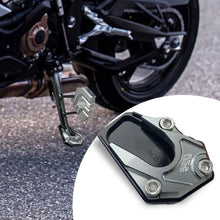 Laden Sie das Bild in den Galerie-Viewer, Motorcycle Kickstand Fuß Seitenständer Erweiterung Pad