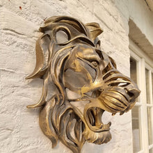 Laden Sie das Bild in den Galerie-Viewer, 🦁Löwenkopf-Wandkunst