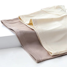 Laden Sie das Bild in den Galerie-Viewer, Seidiges Höschen mit hoher Taille