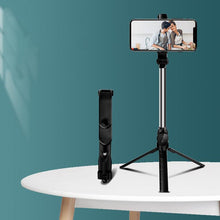 Laden Sie das Bild in den Galerie-Viewer, SMART SELFIE STICK