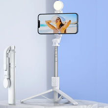 Laden Sie das Bild in den Galerie-Viewer, (🔥Schlussverkauf🔥)Selfie-Stick mit LED-Aufhelllicht