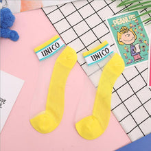 Laden Sie das Bild in den Galerie-Viewer, Bunte Buchstaben-Eisstrümpfe