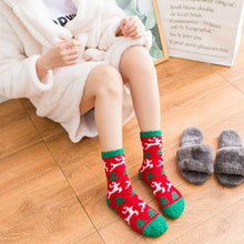 Laden Sie das Bild in den Galerie-Viewer, Frauen Weihnachten Plüsch Socken