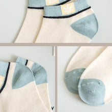 Laden Sie das Bild in den Galerie-Viewer, 🌈Herren Frühjahr Sommer Sport dünne Socken 😍(10 Paare)😍