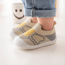 Laden Sie das Bild in den Galerie-Viewer, Rutschfeste Babyschuhsocken