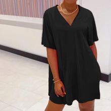 Laden Sie das Bild in den Galerie-Viewer, Batwing Sleeve Top &amp; Short Set mit V-Ausschnitt