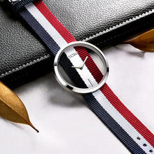 Laden Sie das Bild in den Galerie-Viewer, Damen Lässige wasserdichte modische Quarzuhr