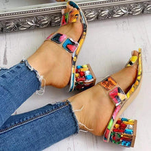 Laden Sie das Bild in den Galerie-Viewer, Farbige Sandalen mit mittlerem Absatz