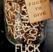 Laden Sie das Bild in den Galerie-Viewer, Hölzerne Papierschnitt-Postkarte