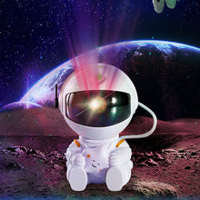 Laden Sie das Bild in den Galerie-Viewer, Sternenhimmel-Projektionslampe In Astronautenform