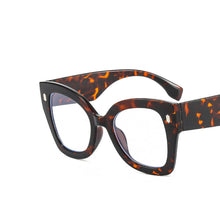 Laden Sie das Bild in den Galerie-Viewer, (🔥Schlussverkauf🔥)Vintage Brillengestell mit großem Rahmen