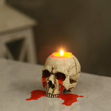 Laden Sie das Bild in den Galerie-Viewer, Simulierter Totenkopf Kerzenständer