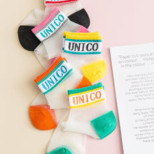 Laden Sie das Bild in den Galerie-Viewer, Bunte Buchstaben-Eisstrümpfe