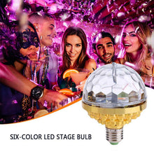 Laden Sie das Bild in den Galerie-Viewer, LED Disco Bunte rotierende Glühlampen