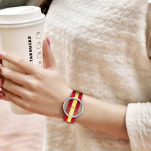 Laden Sie das Bild in den Galerie-Viewer, Damen Lässige wasserdichte modische Quarzuhr