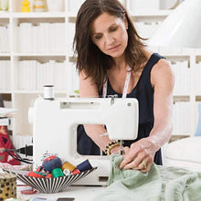 Laden Sie das Bild in den Galerie-Viewer, Schmaler gerollter Saumfuß