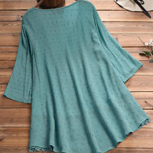 Laden Sie das Bild in den Galerie-Viewer, Damen Jacquard Plissee Lesbie aushöhlen V-Ausschnitt Plus Größe Bluse