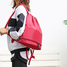 Laden Sie das Bild in den Galerie-Viewer, Nasser und trockener Kordelzug Rucksack mit Schuhkarton