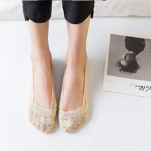 Laden Sie das Bild in den Galerie-Viewer, Schweißfeste rutschfeste Bootssocken