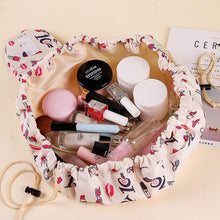 Laden Sie das Bild in den Galerie-Viewer, Tragbare magische faule Kosmetiktasche