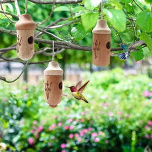 Laden Sie das Bild in den Galerie-Viewer, 🐦Hölzernes Kolibri-Haus - Geschenk für Naturliebhaber